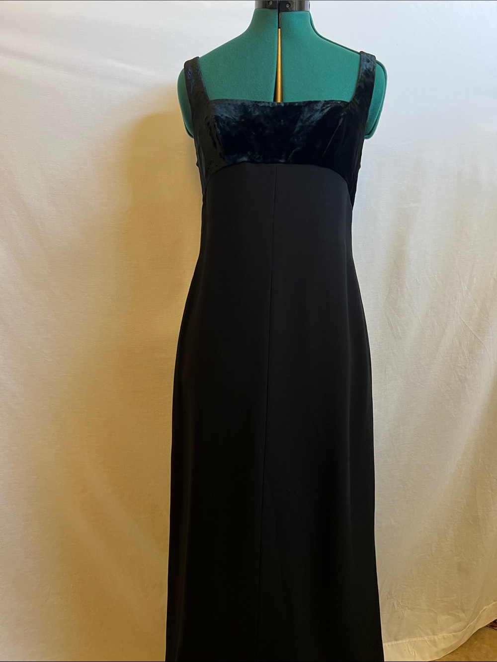 Pianiforte Di MaxMara Black Velvet-Trim Wool Blend Evening Dress